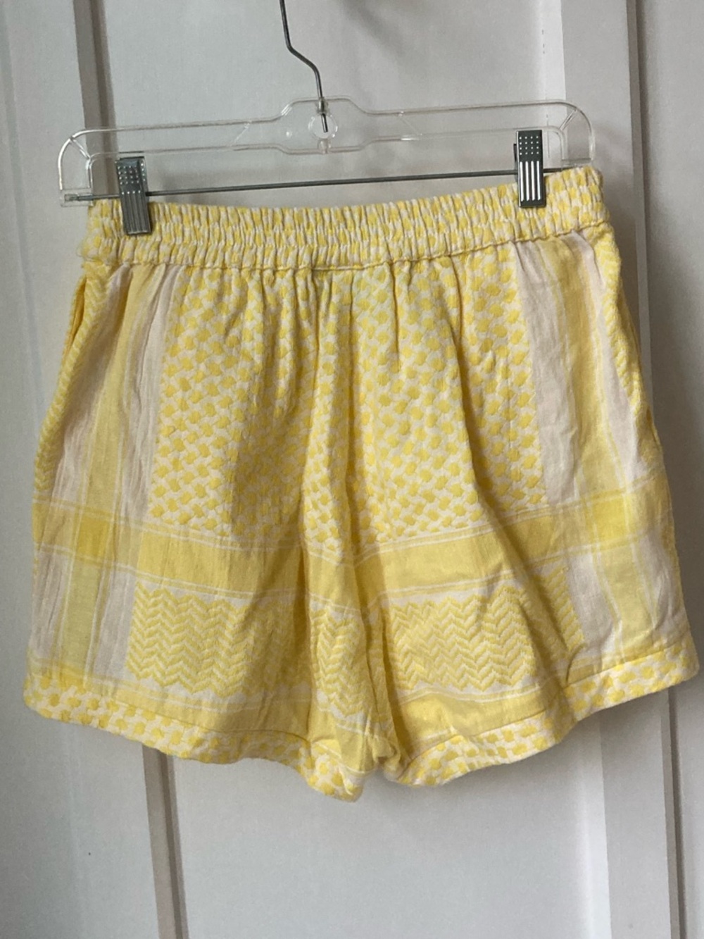 Cecile Copenhagen | Casual Yellow Patterned Women’s Shorts